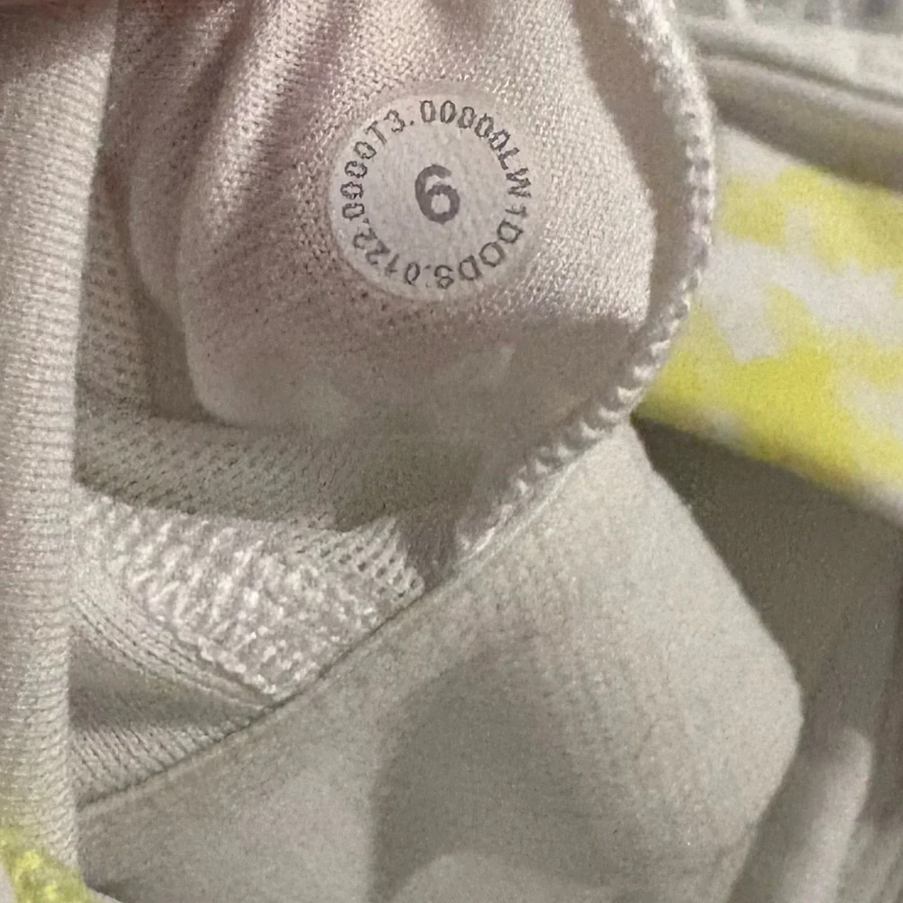 LULULEMON Court Crush Dress Cross Court Wash Electric Lemon Multi Electric Lemon